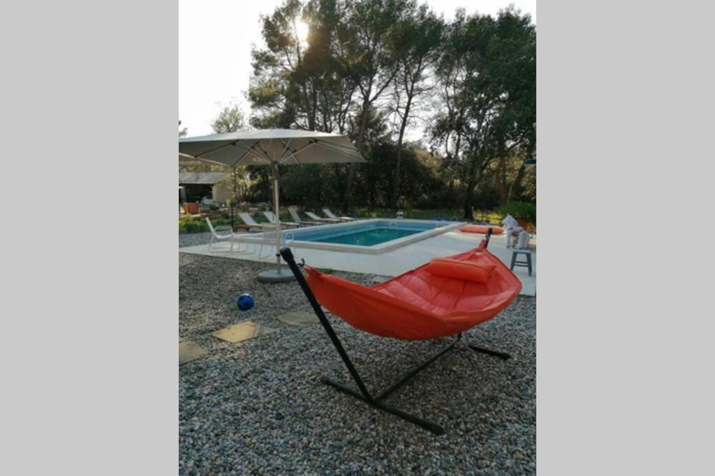 Gite Dans Les Pins Avec Piscine Villa Mazan Ngoại thất bức ảnh